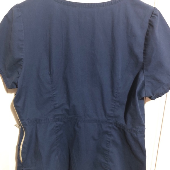 UNBRANDED HOSPITAL SCRUB WITH POCKETS. small. navy - Picture 4 of 8